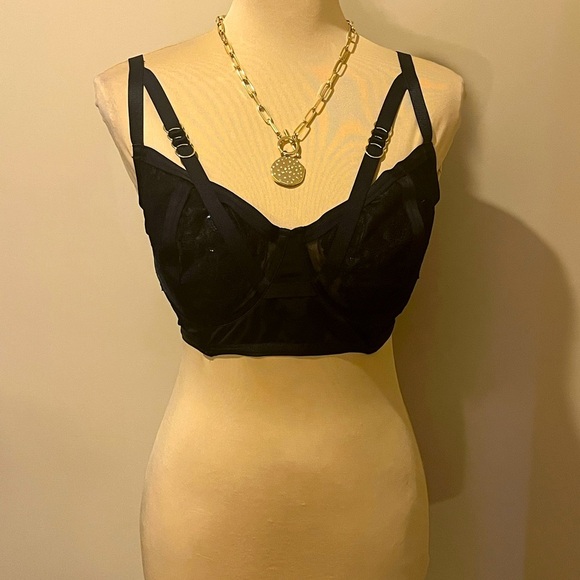 Torrid Elegant Black Lace Bralette, size 2X - Picture 1 of 7